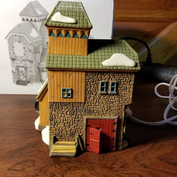 Department 56 McGrebe Cutters and Sleighs 1991 New England Village Heritage - Picture 3 of 7